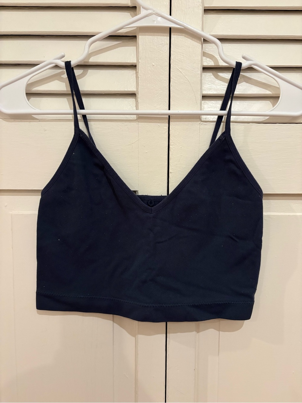 Garage Navy V-Neck Ribbed Seamless Cropped Top